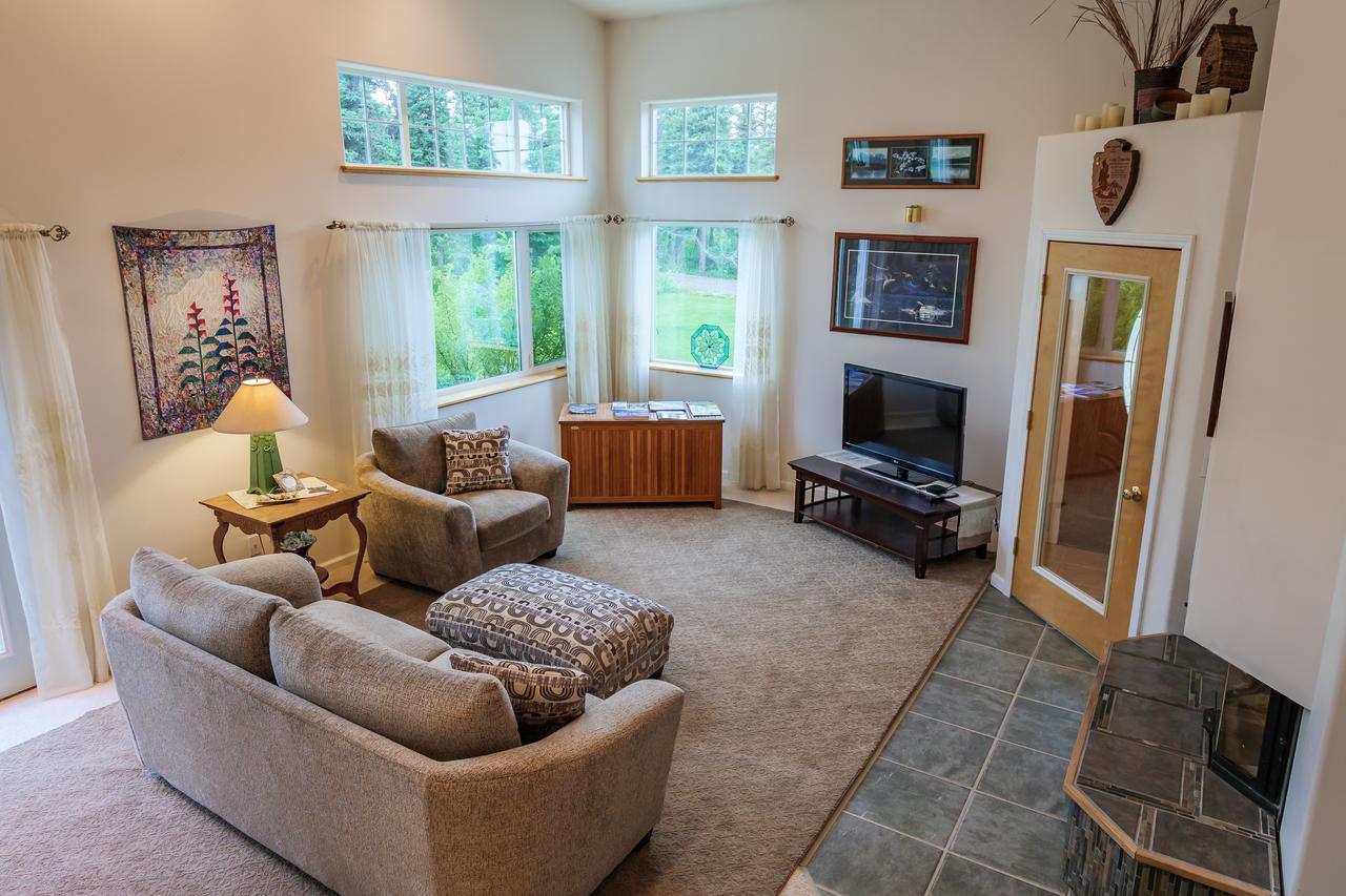 Denali Primrose Bed & Breakfast ฮีลี ภายนอก รูปภาพ