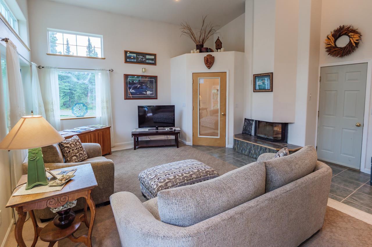 Denali Primrose Bed & Breakfast ฮีลี ภายนอก รูปภาพ